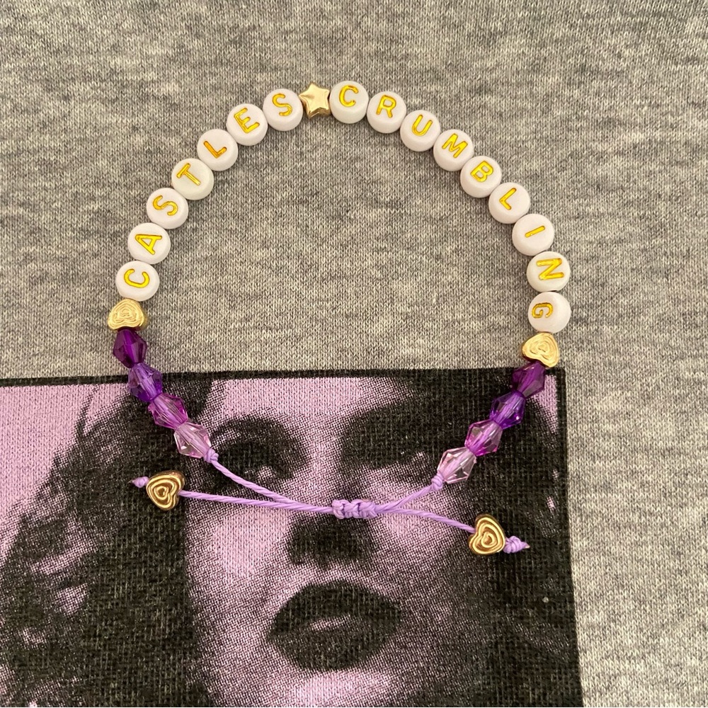 💜Speak Now TV Castles Crumbling Bracelet💜